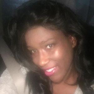 Meet your Posher, Monique