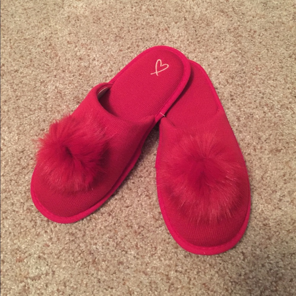 Victoria Secret Pom-pom Slipper small red