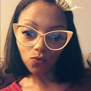 Meet your Posher, Katharine