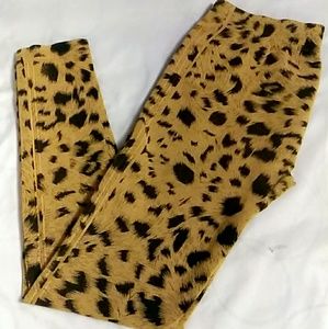 Honey mustard Leopard print leggings