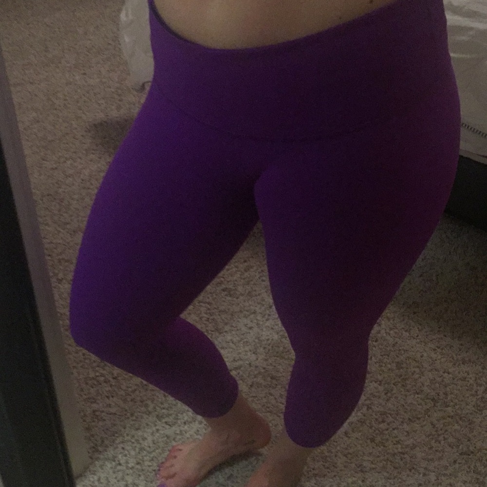 NWOT lululemon wunder under crop 111