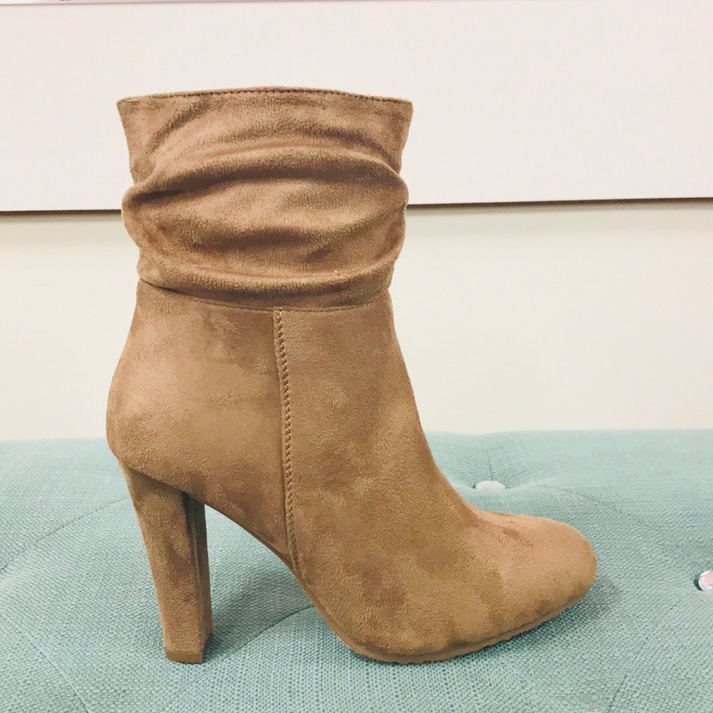 Bonnie Booties - Picture 5 of 6