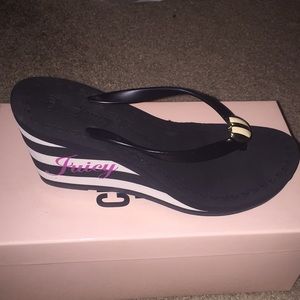 Juicy Platform flip-flops