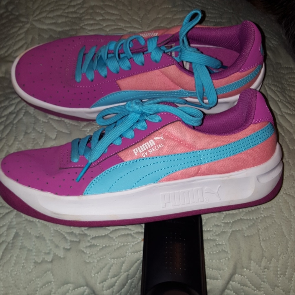 Puma GV special sz 6 youth 7.5
