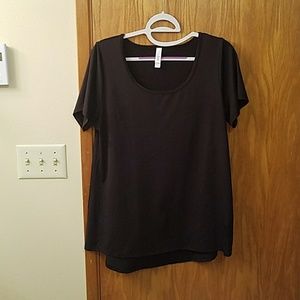 LuLaRoe L Classic T EUC