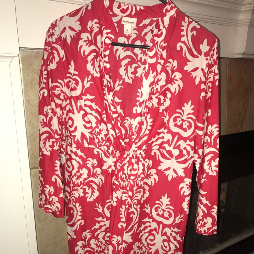 Women's red and white tunic