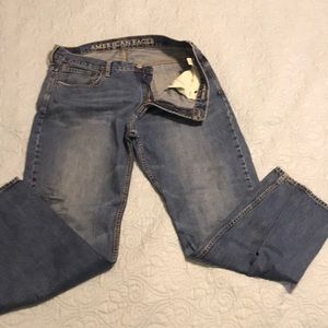American Eagle loose fit jeans