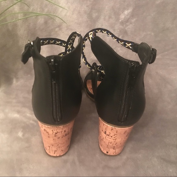 Indigo Rd. Block Heel Sandals - Picture 4 of 6