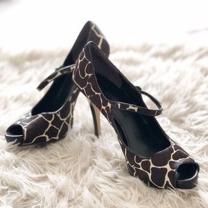 Nine West Giraffe Print Peep Toe Heels - Size 9