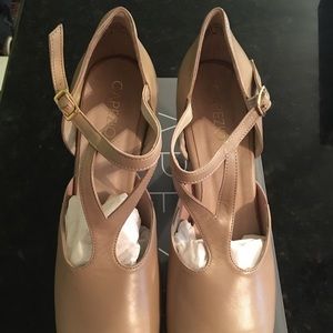 Tan pumps. Great for dancing.