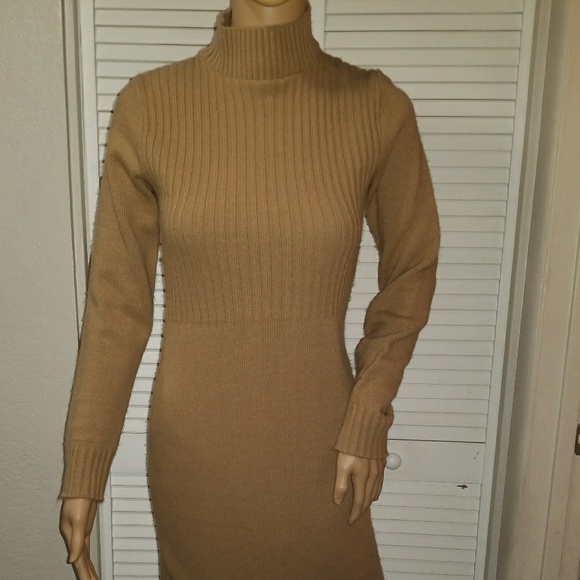 The ultimate 70s sweater dress - Picture 4 of 5