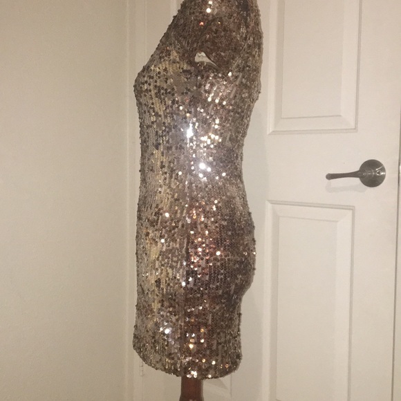 Glittering Gold Sequin Dress! - Picture 2 of 8