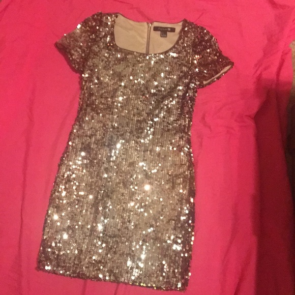 Glittering Gold Sequin Dress! - Picture 6 of 8