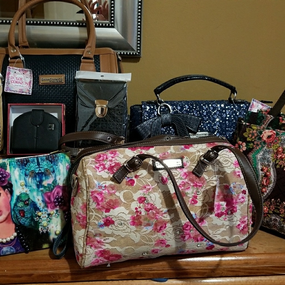 Amore Dolce Corazon Purses... 100% Mexicans