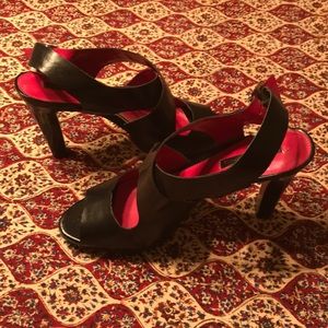 Bandolino 4” heel leather sandals size 10m