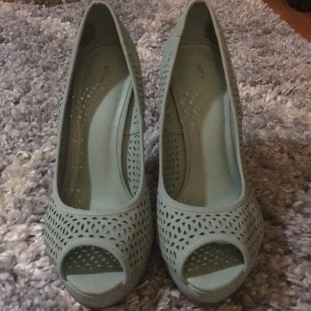 Apt. 9 High Heels