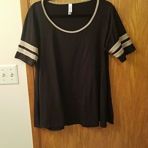 LuLaRoe M Perfect T EUC