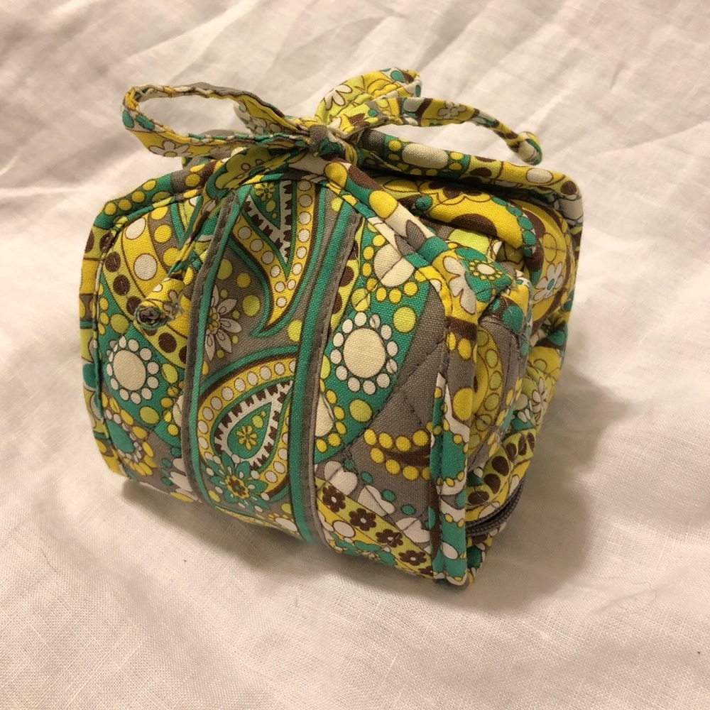 NWOT Vera Bradley Jewelry roll up travel pouch - Picture 2 of 3