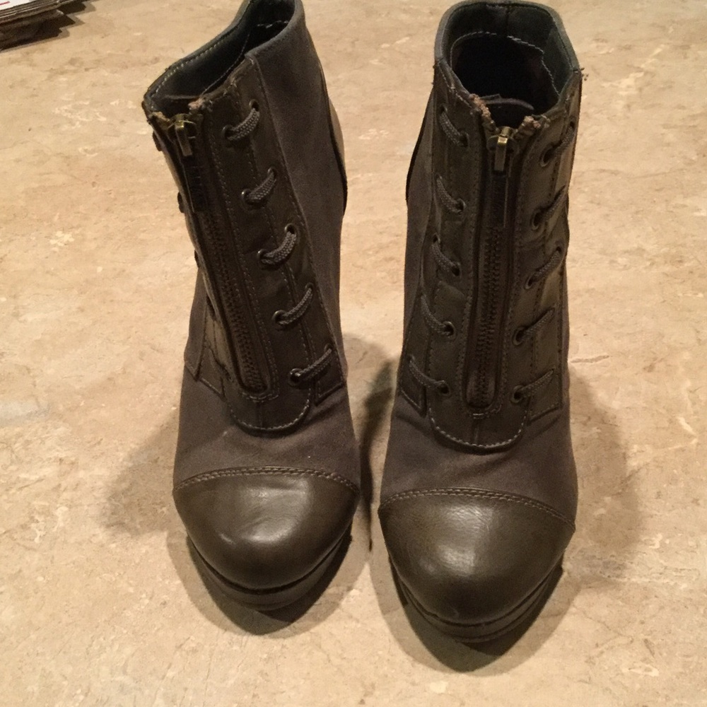 Heel ankle boots with front zippers-SALE!