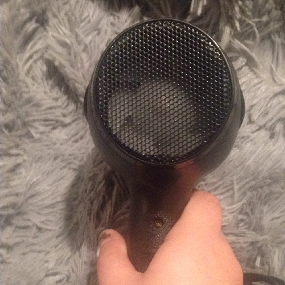 Hairdryer - Picture 2 of 3