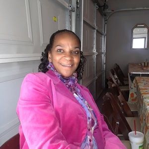 Meet your Posher, Evelyn