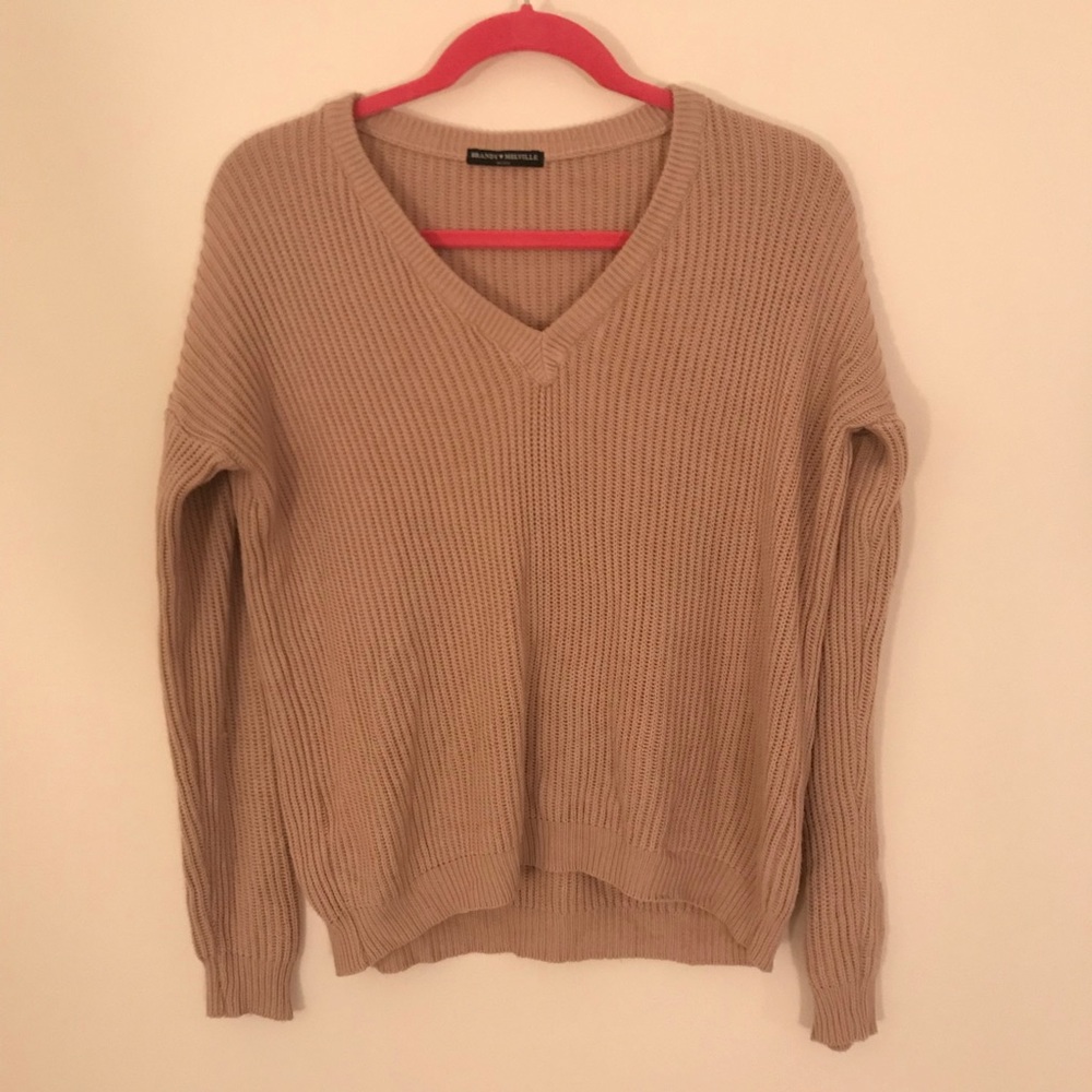 NWOT brandy Melville blush pink lance sweater - Picture 3 of 6