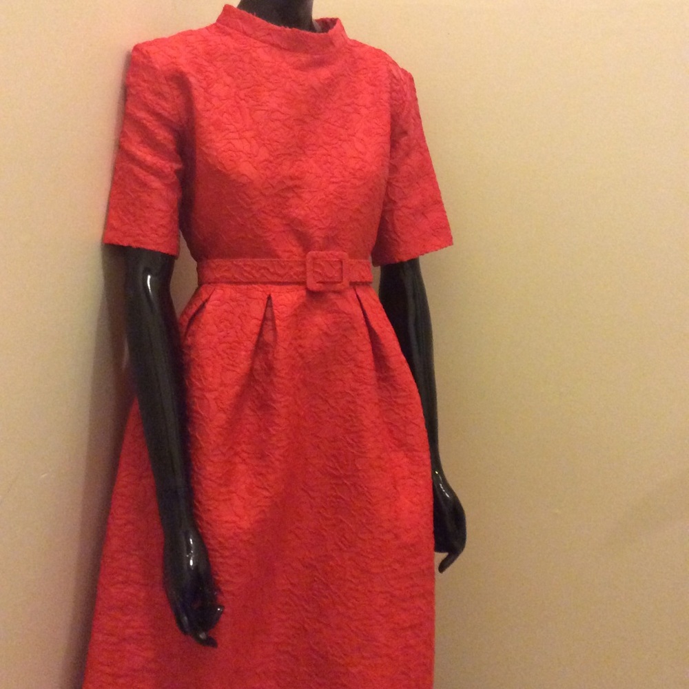 🎉HOST PICK🎉 Vintage Embroidered red belted dress