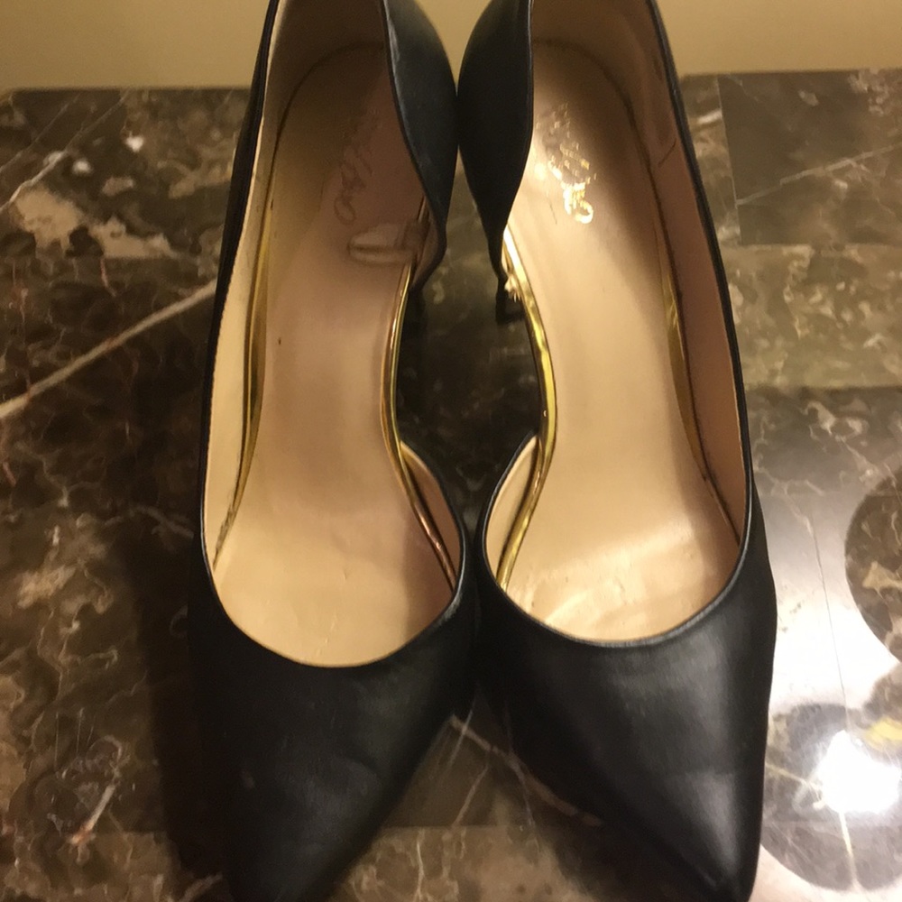 Black shoes
