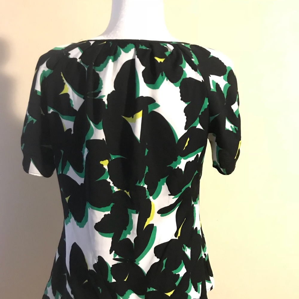 Short sleeve work blouse