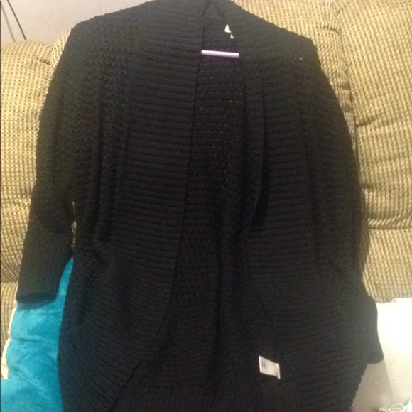 Converse - Picture 1 of 4