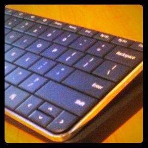 TRADED EUC Microsoft bluetooth mini wedge keyboard