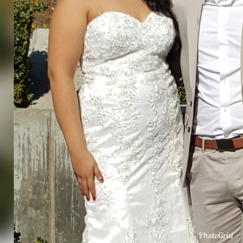 Mermaid style weeding dress