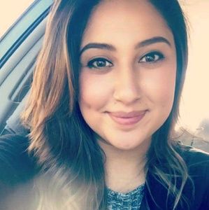 Meet your Posher, Alondra