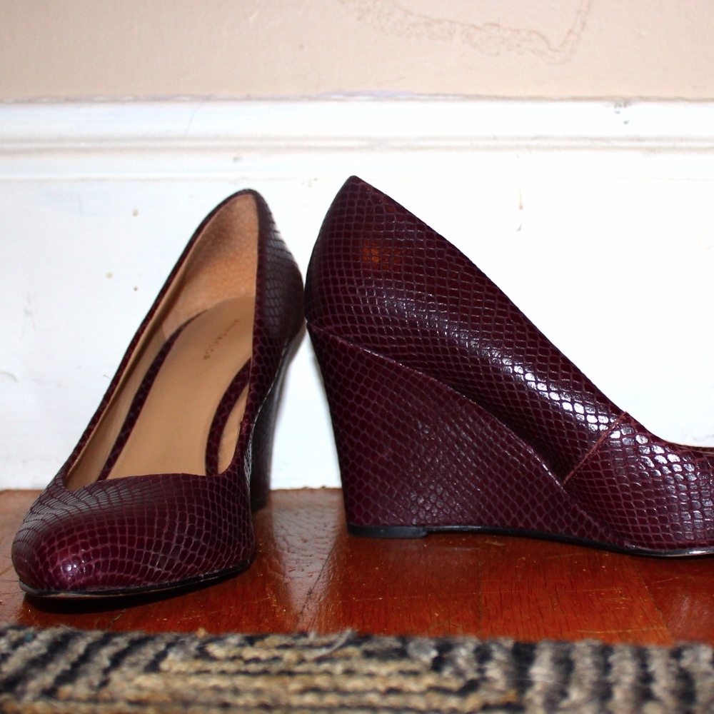 Faux Snakeskin Wedges