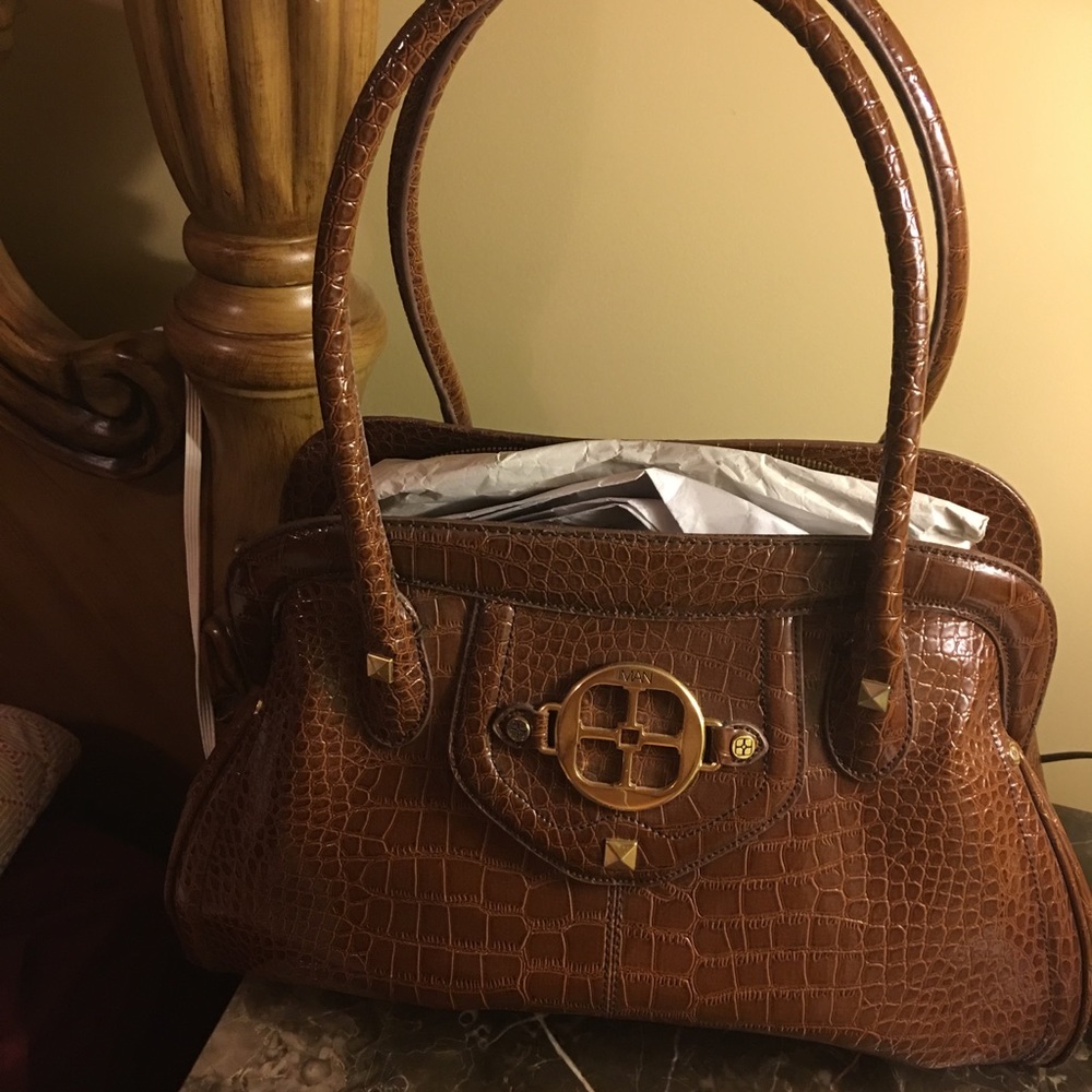 Iman purse