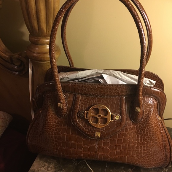 Iman purse - Picture 1 of 2