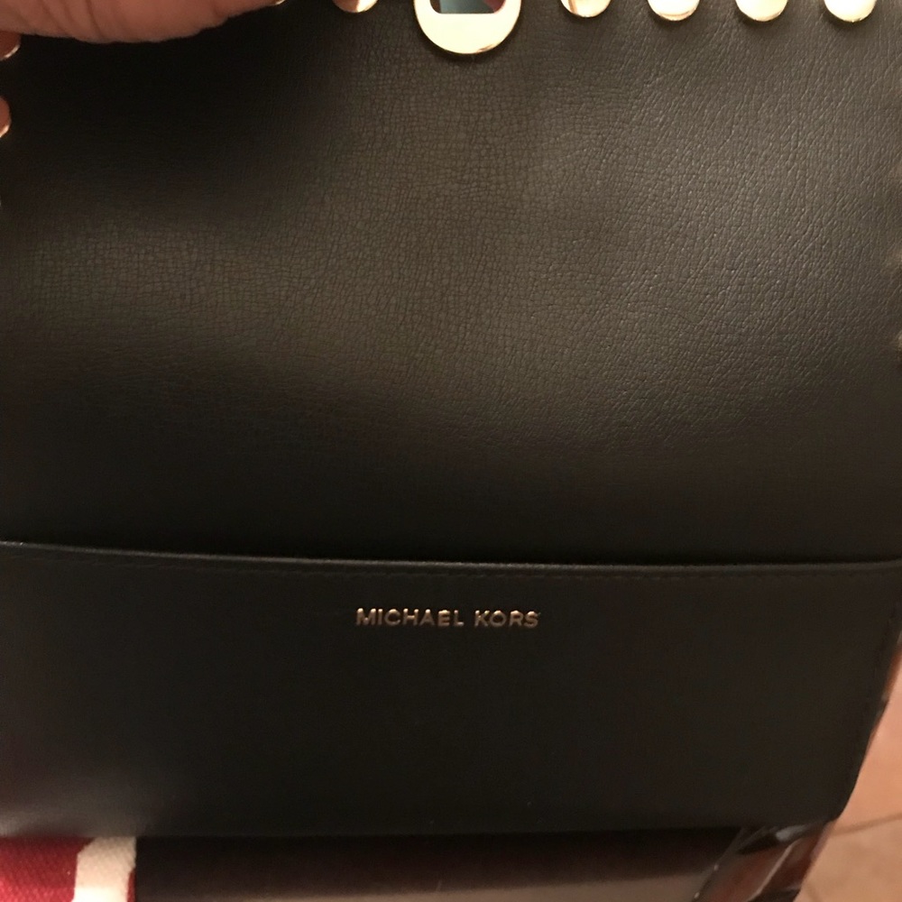 Black Michael kors wallet