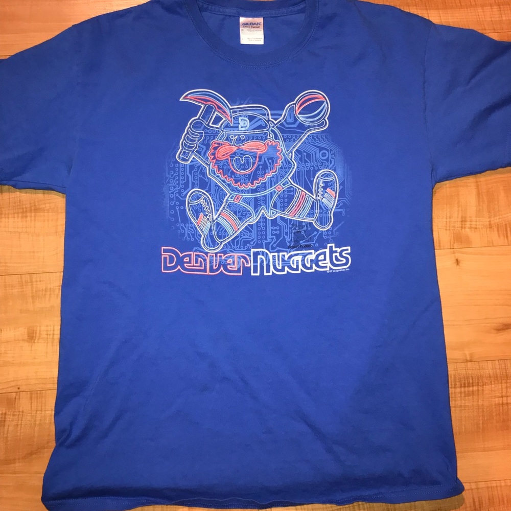 Vintage Men’s Denver Nuggets Old School logo T
