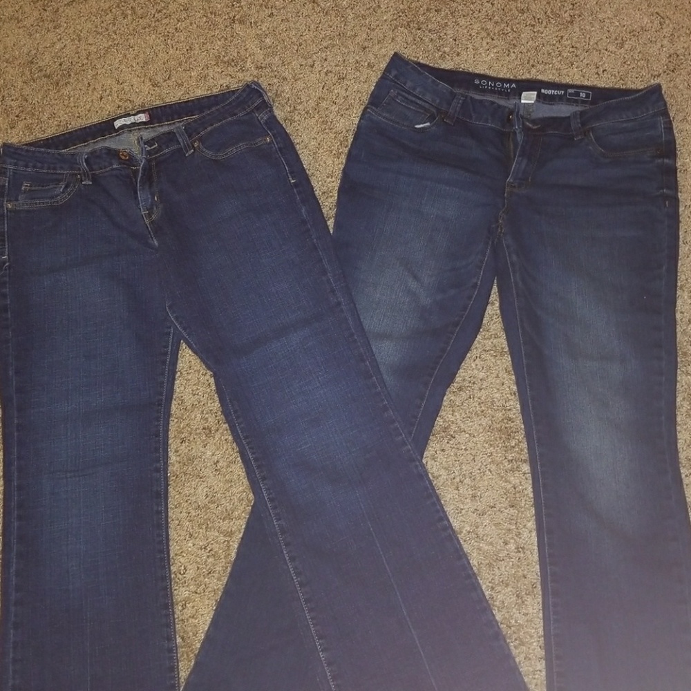Lot of 2 pairs of bootcut jeans
