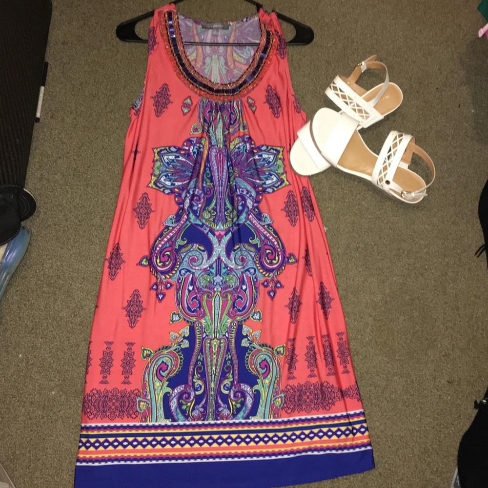 Dress - Picture 2 of 4