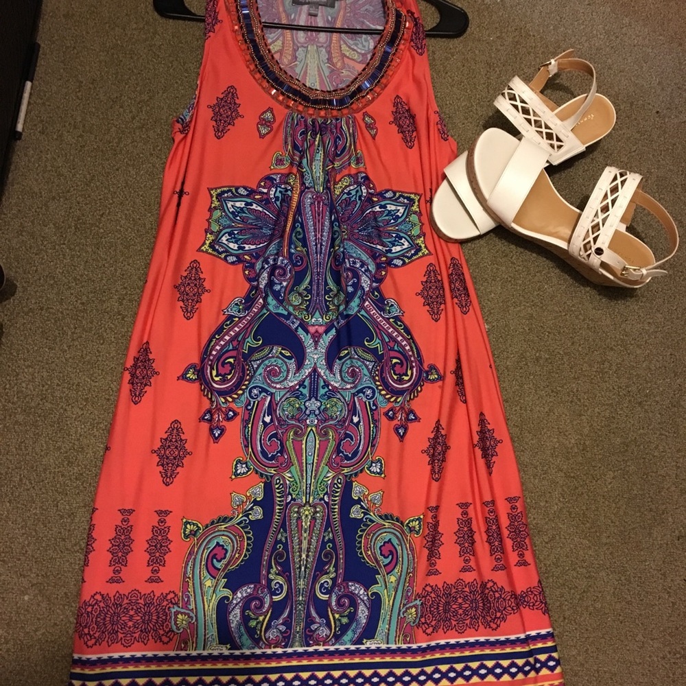 Dress - Picture 3 of 4