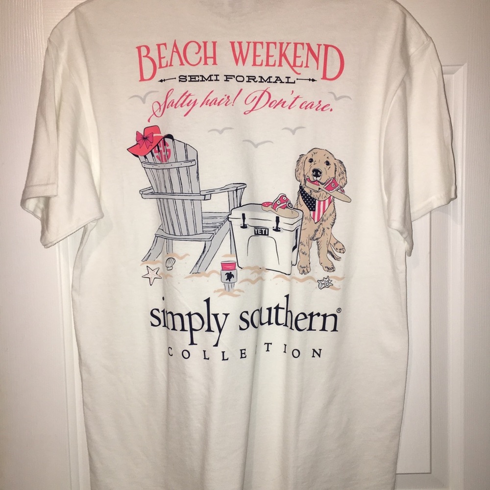 T-shirt bundle! Size medium