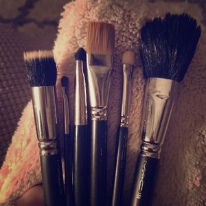 Mac makeup brushes set / Lot