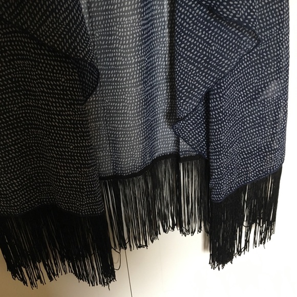 Lularoe Small Monroe - Picture 4 of 5