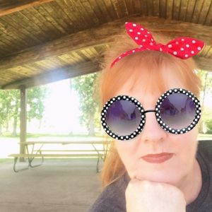 Meet your Posher, Cynthia