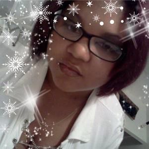 Meet your Posher, Alexia