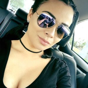 Meet your Posher, Marcela