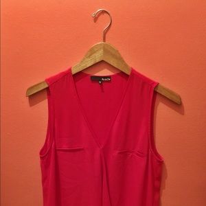 FLASH SALE ⚡️ Ro & De Sleeveless Red Blouse 🔥