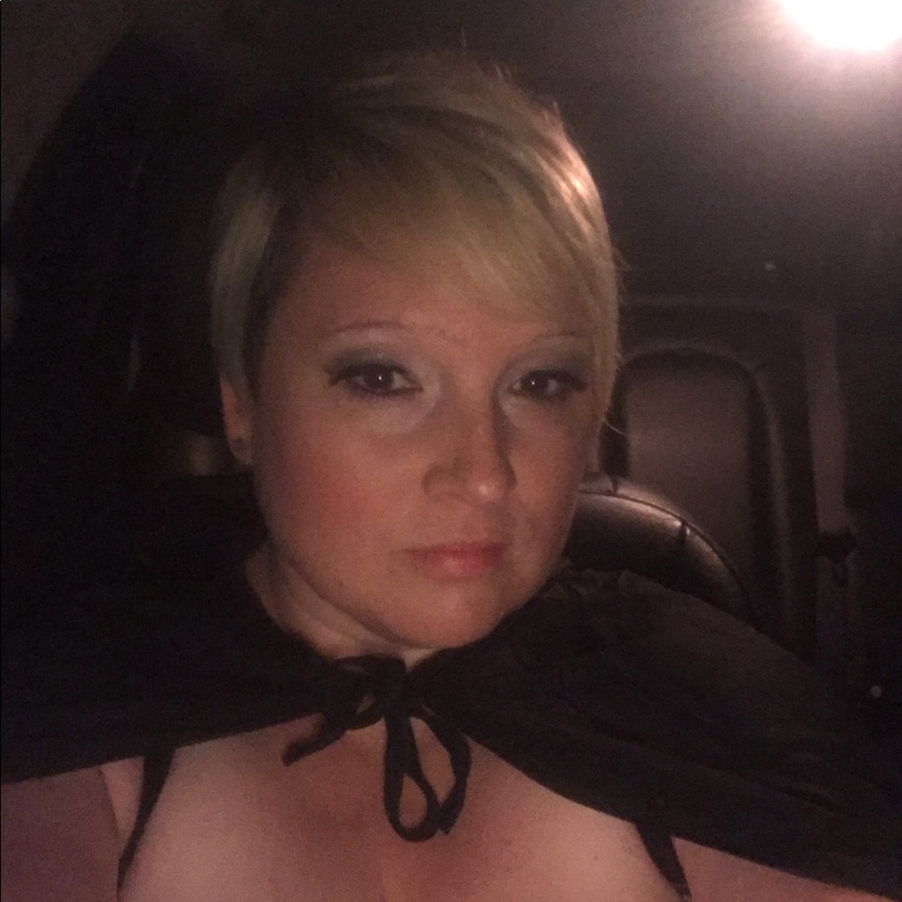 Meet your Posher, Carrie