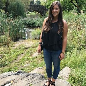 Meet your Posher, Lauren